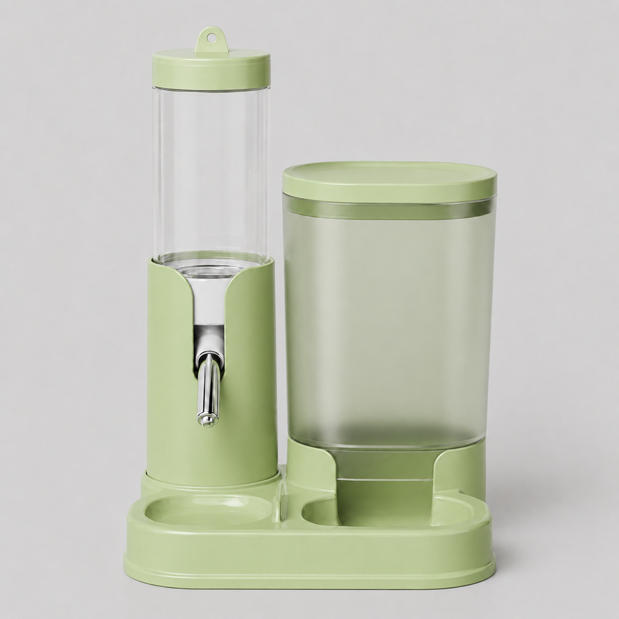 Gravity Feed Pet Station